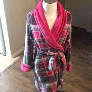 NWOT Ulta Plush Robe - Small